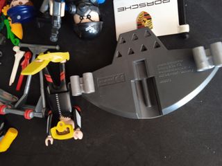 Lote Playmobil: figuras y accesorios