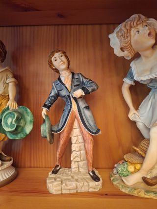 4 Figuras porcelana pastoriles