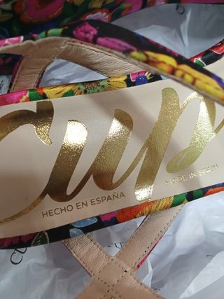 Sandalias Cuplé multicolor
