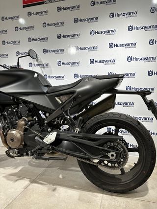 OCASION - HUSQVARNA SVARTPILEN 801