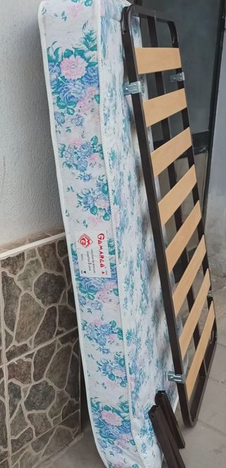Somier laminas+ colchón Gomarco 