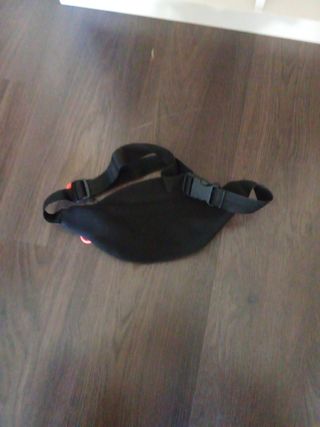 Riñonera negra tenth - Deportiva