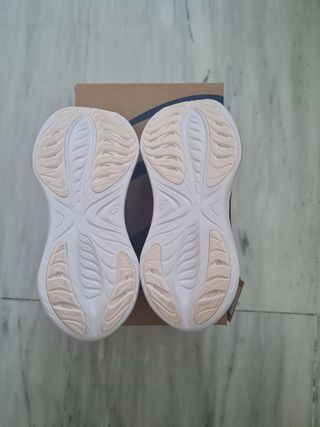 Zapatillas Asics Gel-Cumulus 25