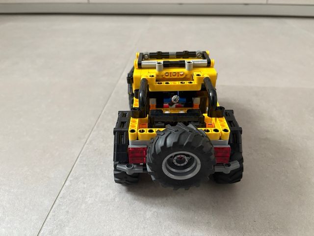Lego Jeep Rubicon Technic