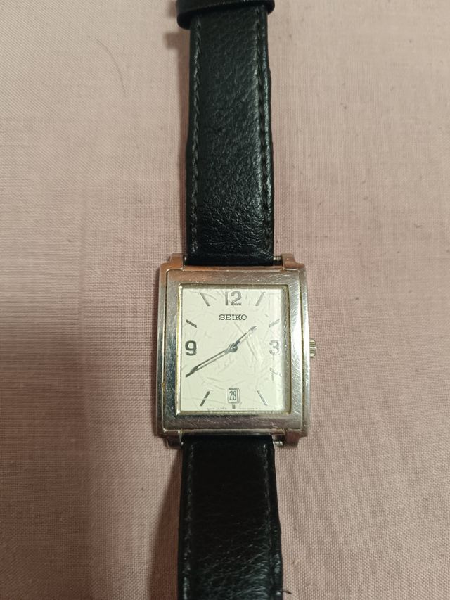Reloj Seiko - Cuadrado - Piel