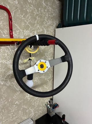 Volante desplazado + piña