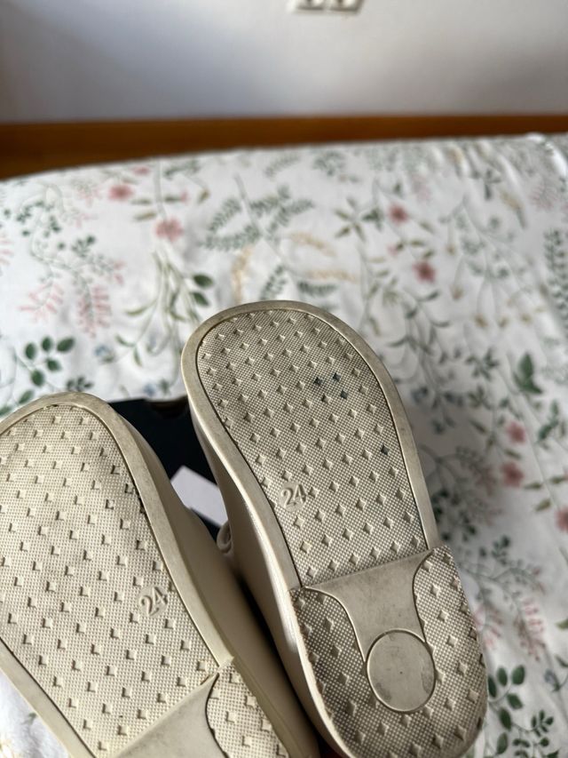 Zapatos bebé niña piel