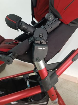Carrito bebé Jane Trider rojo