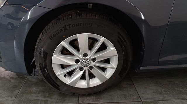 Volkswagen Golf 1.6 TDI 105cv BlueMotion Nacional - 199.000Km