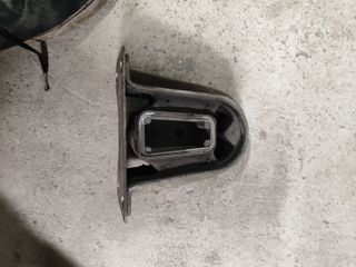 Soporte puente trasero Ford Sierra trasero