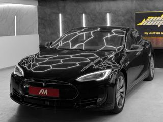 Tesla Model S 85D