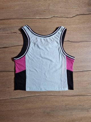 Top Converse original. Talla S