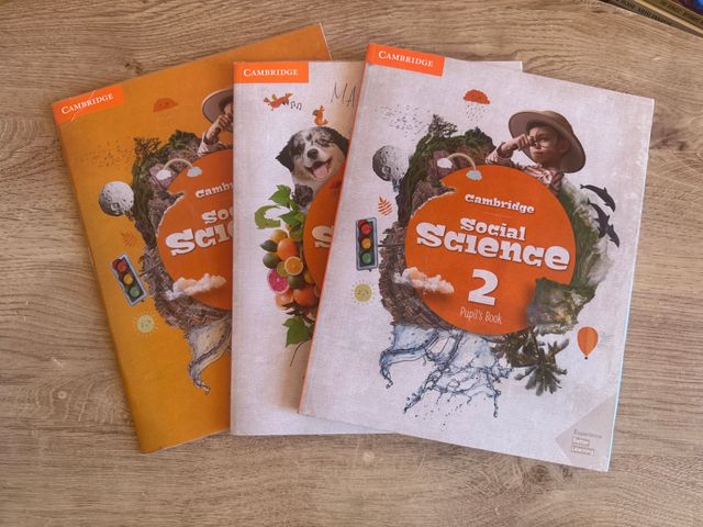 3 libros Social Science