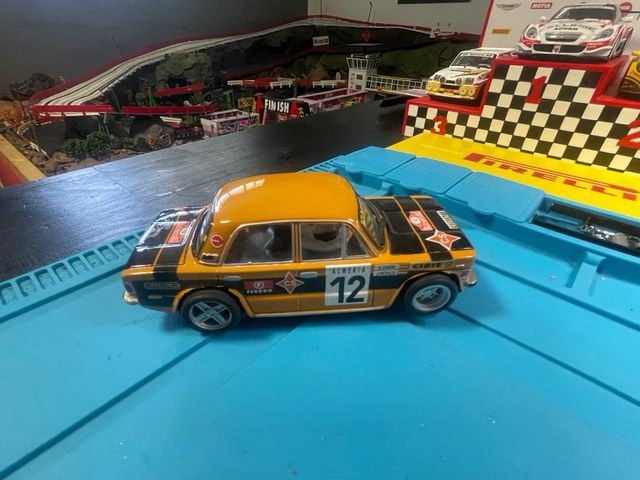 Coche Scalextric Seat 1430 marca Team Slot