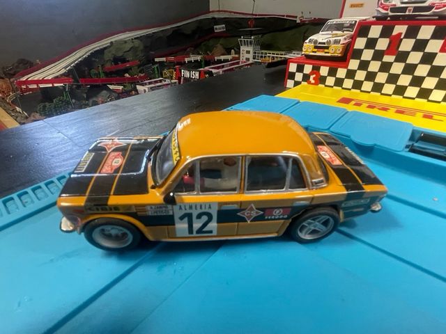 Coche Scalextric Seat 1430 marca Team Slot