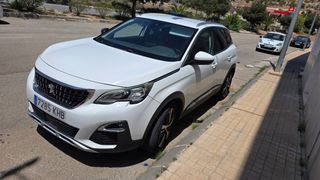 Se alquila coche por dias o por semanas