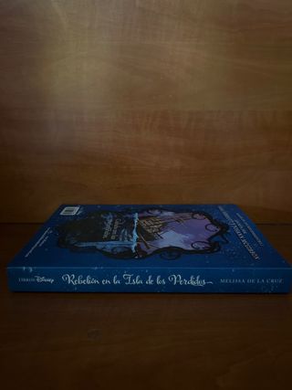 Libro juvenil de los descendientes 