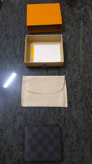 Portafoglio nero