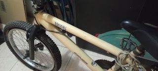 Bicicleta BMX Conor Hook 8464