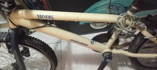 Bicicleta BMX Conor Hook 8464