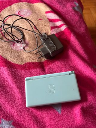 Nintendo DS azul verdosa