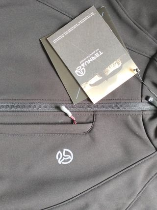 Chaleco Ternua softshell negro