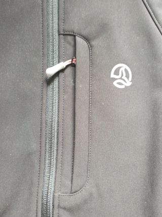 Chaleco Ternua softshell negro