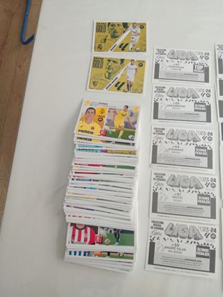 148 Cromos diferentes LaLiga 23-24 coloca fichajes