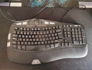 Teclado Logitech multimedia