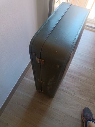 Maleta vintage de viaje