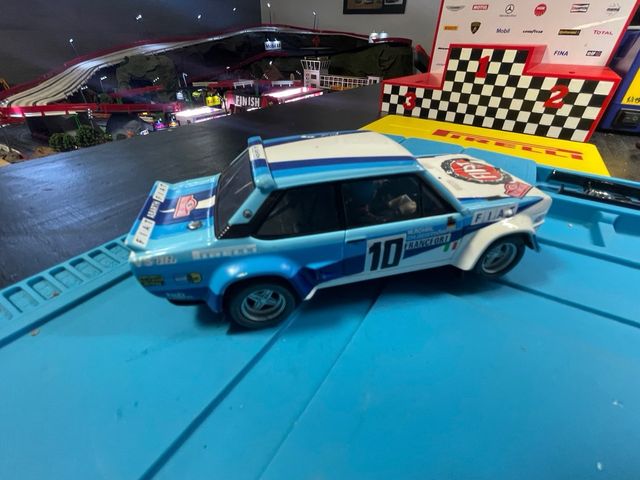 Coche Scalextric Fiat 131 marca Scalextric