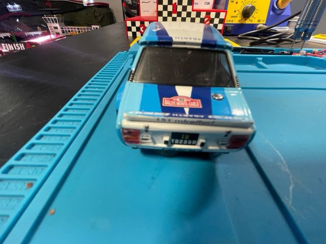 Coche Scalextric Fiat 131 marca Scalextric