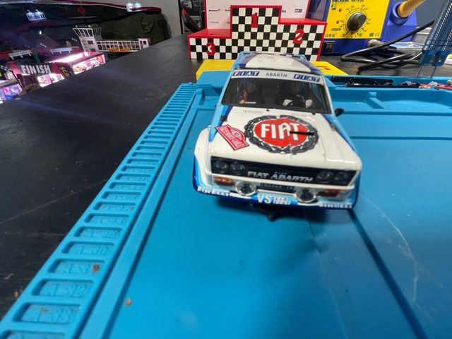 Coche Scalextric Fiat 131 marca Scalextric