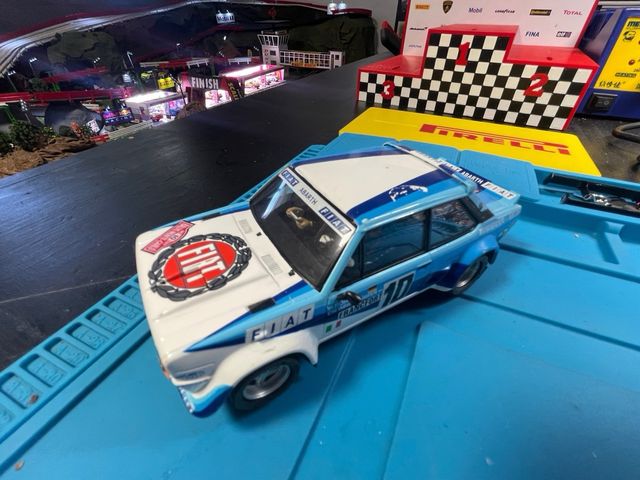 Coche Scalextric Fiat 131 marca Scalextric