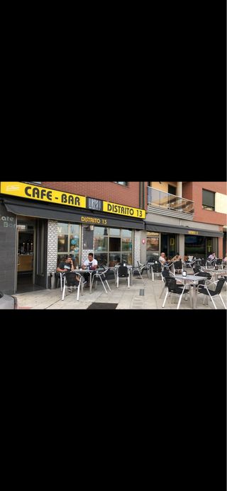 Cafetería-Bar Distrito 13: Traspaso negocio