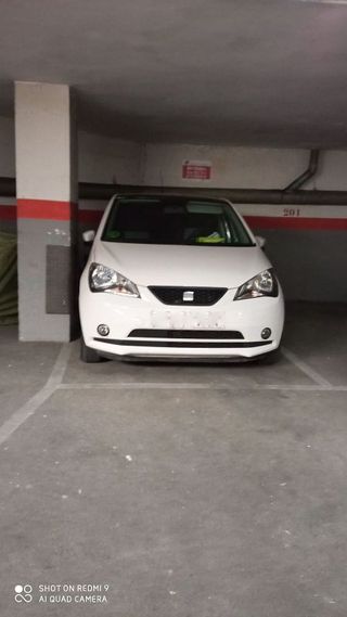 Garaje en venta en Pubilla Cases en Hospitalet de Llobregat, L´