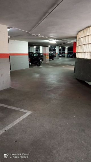 Garaje en venta en Pubilla Cases en Hospitalet de Llobregat, L´