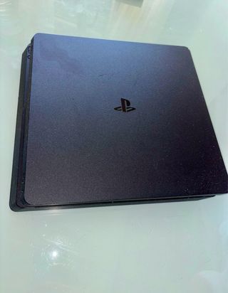 PS4 Slim 500GB - PlayStation 4