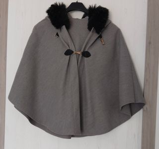 Poncho de lana gris talla única