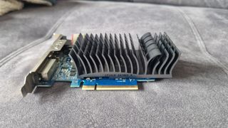 Tarjeta gráfica Asus Nvidia GT710 1GB