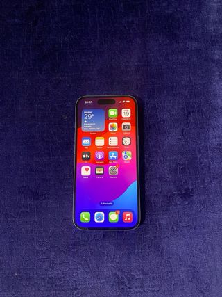 iPhone 16 Azul cielo