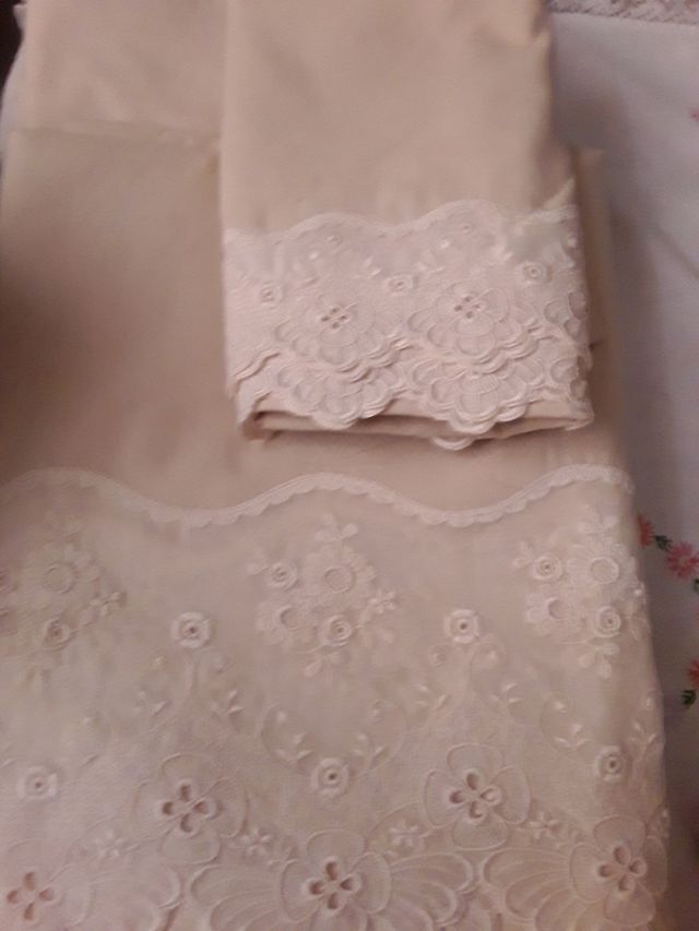 Sábanas Beige algodón, blonda, 3 piezas,cama 135cm