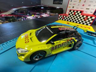 Coche Scalextric Renault Megane - Ninco