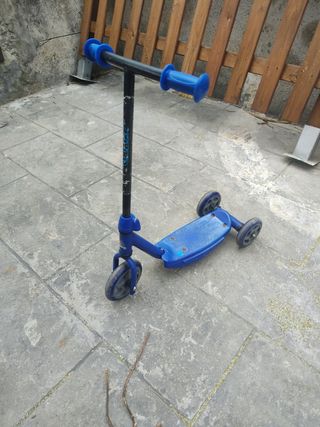 Patinete infantil azul