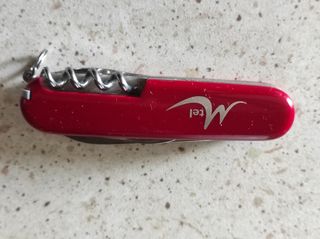 Coltellino Victorinox rosso