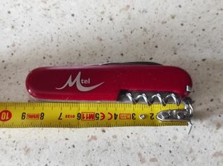 Coltellino Victorinox rosso