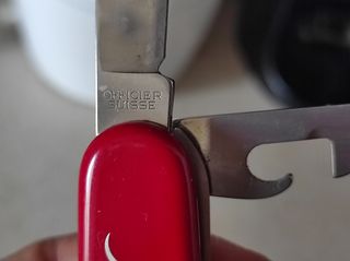 Coltellino Victorinox rosso