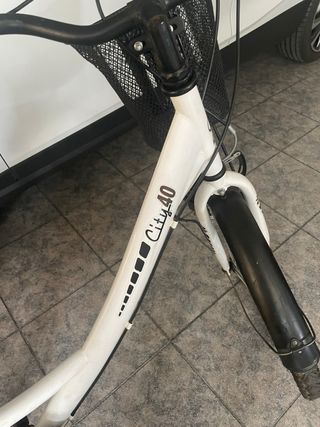 Bicicleta City 40 paseo blanca