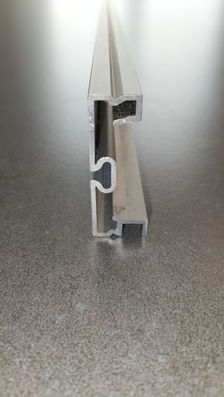 PERFILS D'ALUMINI