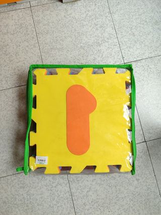 Alfombra puzzle infantil 12 piezas
